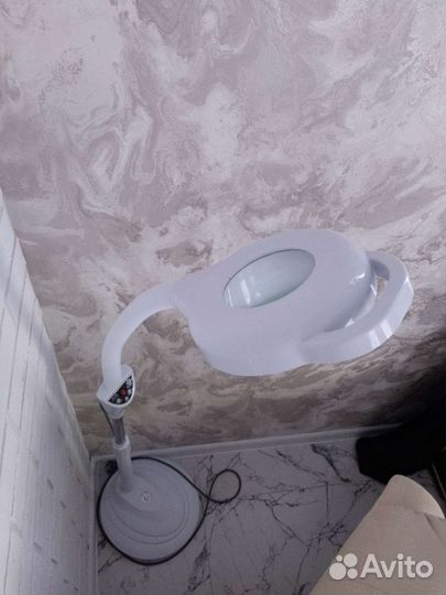 Лампа-лупа напольная