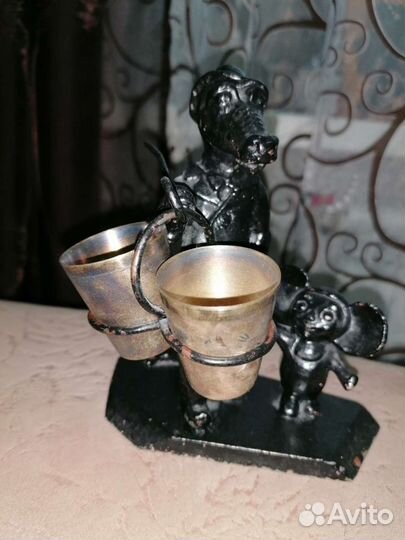 Статуэтка гена с чебурашкой