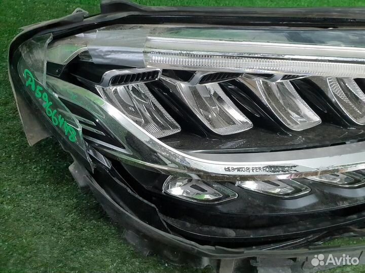 Фара правая Mercedes-Benz C-Class