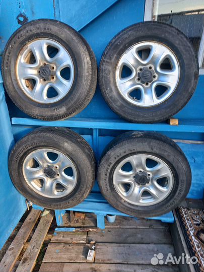 Продам комплект колес,на дисках