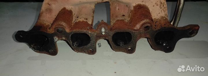 Коллектор выпускной Ford Mondeo 1 2.0 NGA