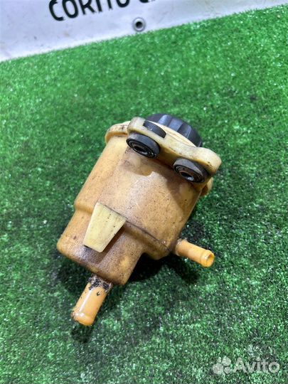 Бачок гур Chevrolet Captiva C100 Z24SED 2010