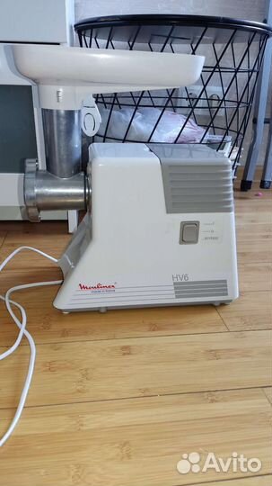 Мясорубка электрическая moulinex