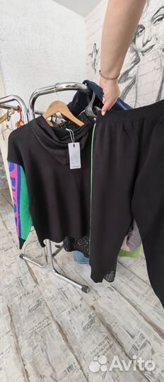 Спортивный костюм женский