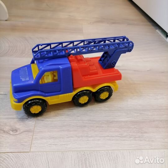 Игрушки для мальчика