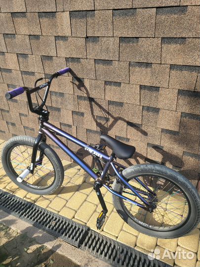 Трюковой велосипед BMX