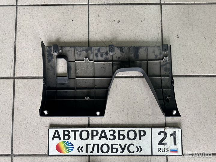 Накладка торпедо водит Suzuki Grand Vitara