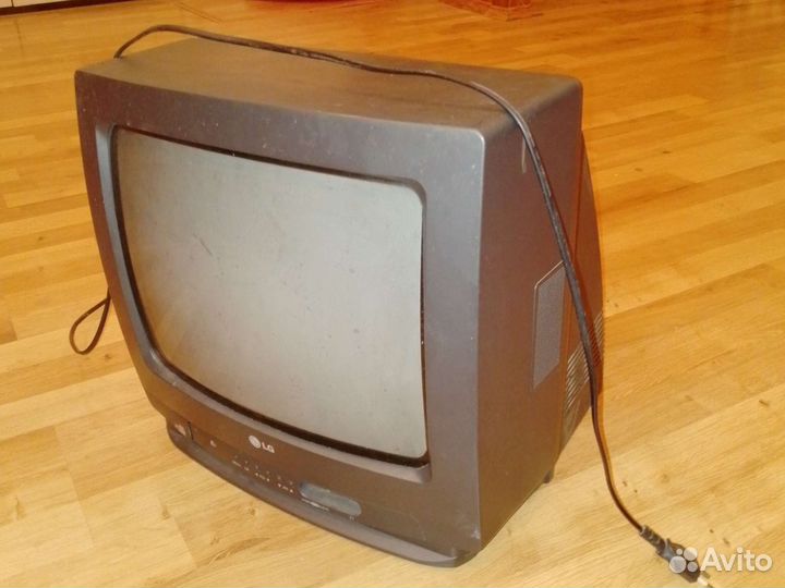 Телевизор LG 37см