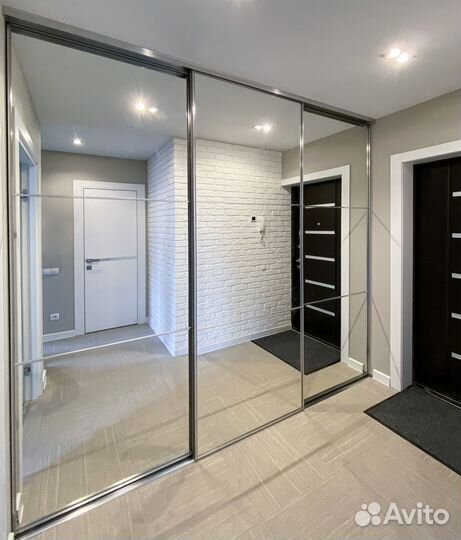 J8N6P6 Шкаф купе