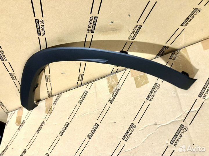 Накладка крыла задняя левая Lexus Rx 4