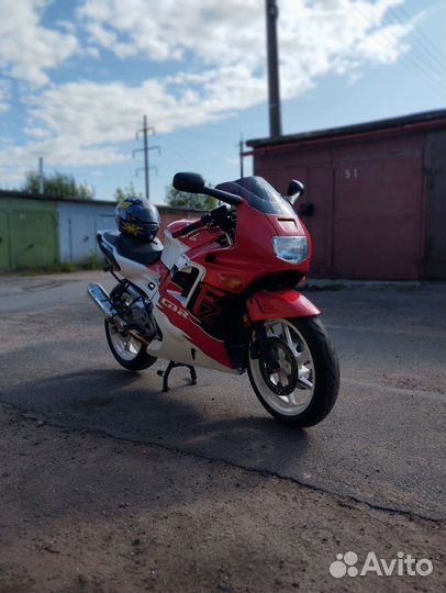 Honda CBR600F2