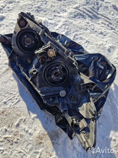 Фара левая toyota corolla 150