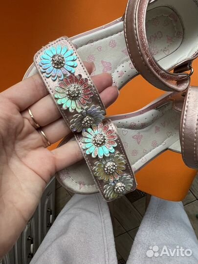 Босоножки для девочки