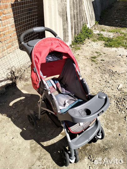 Прогулочная коляска