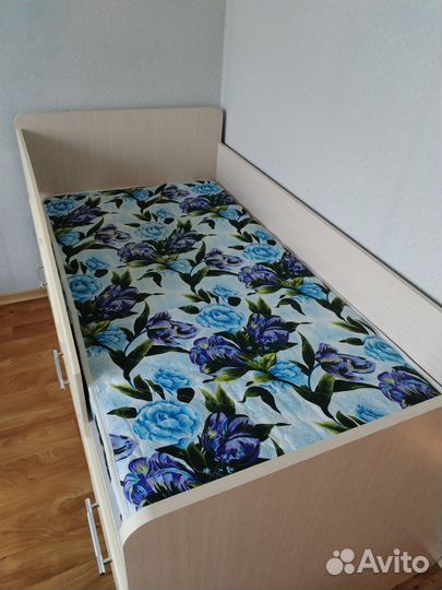 Детская кровать от 3 лет с матрасом бу