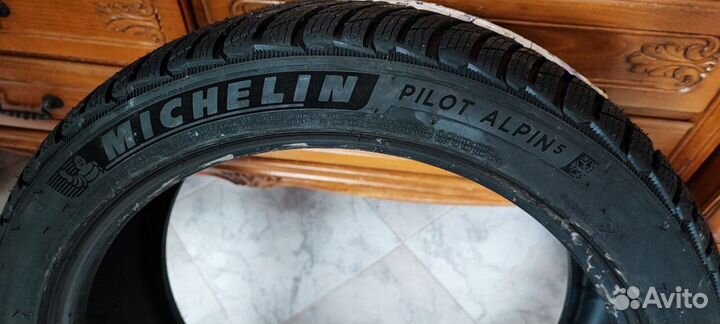 Michelin Pilot Alpin 5 225/40 R18 92W