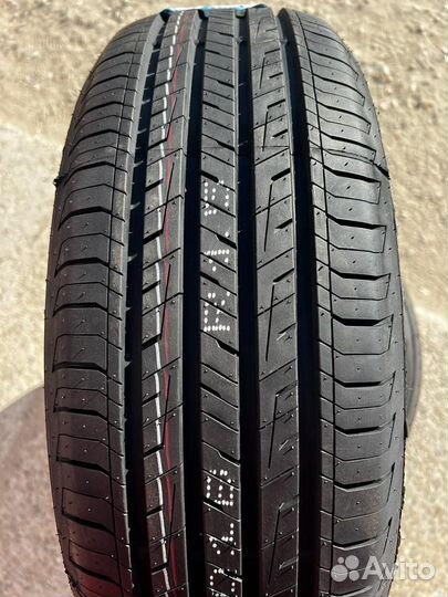 Tracmax X-Privilo TX5 215/60 R16 95V