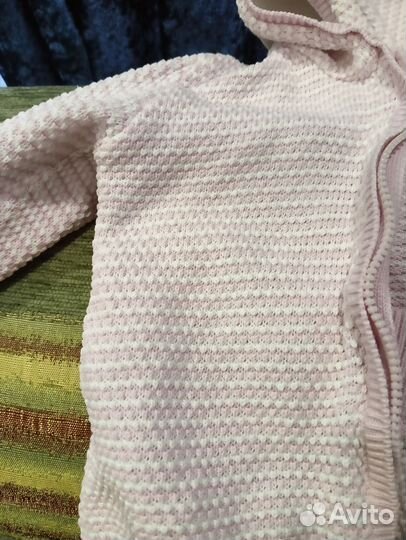 Вязаный комлект для новорожденных малышей