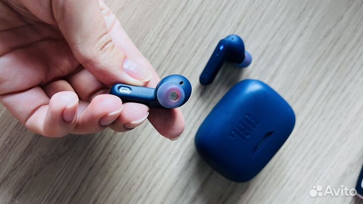 Беспроводные наушники JBL Tune 230 NC