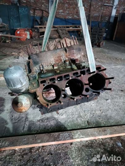 Продам блок двигателя ямз-236