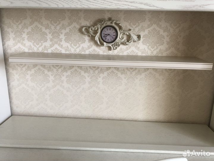 Полка из массива дуба