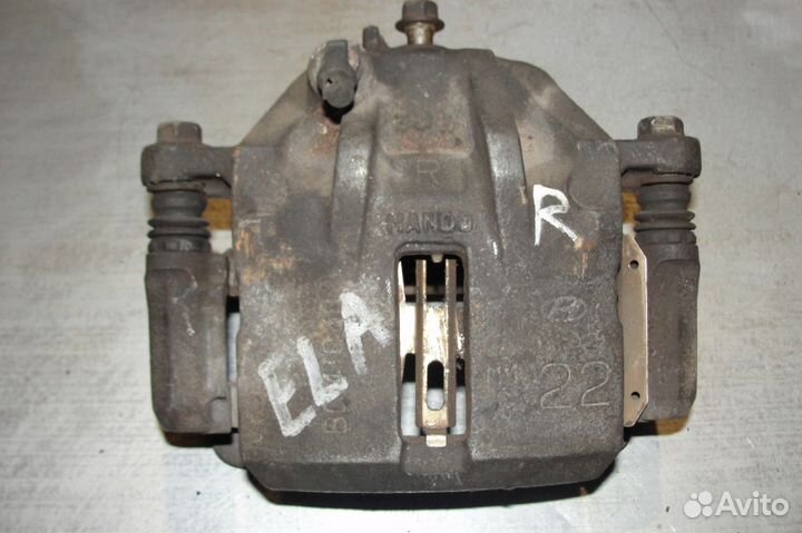 Суппорт передний правый 1.6 л Hyundai Elantra XD