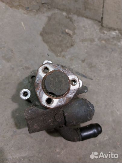 Помпа Фольксваген Транспортер Т5 1,9 дизель