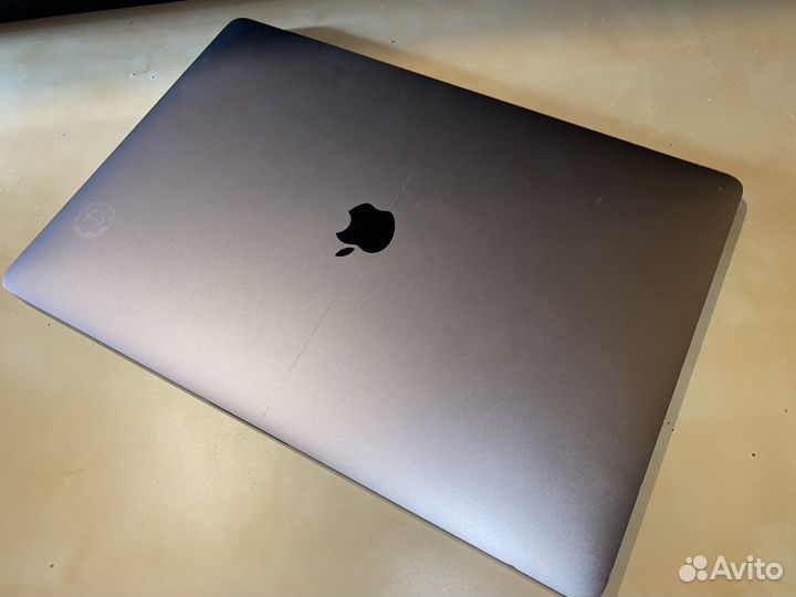 Macbook pro 15 2016 touch bar