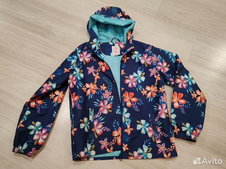 В доставке Детские вещи пакетом на девочку 152