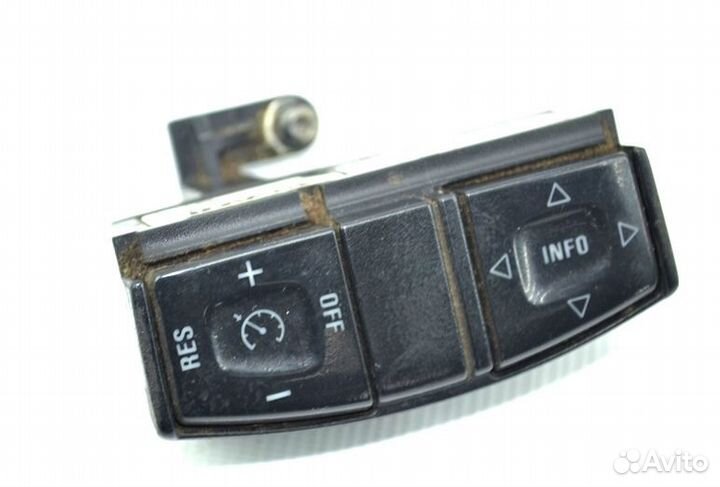 Мультикнопки на руле, нижняя scania R-series (01.0