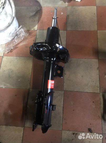 Амортизатор передний Hyundai Solaris 2 Kia Rio 4