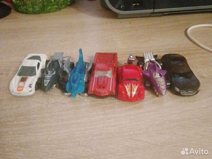 Hot wheels машинки