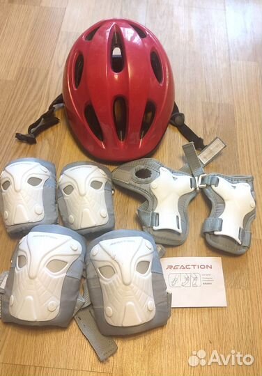 Шлем велосипедный детский и защита на руки и ноги