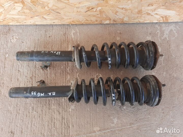 Стойки передние Mazda 6 GG KYB