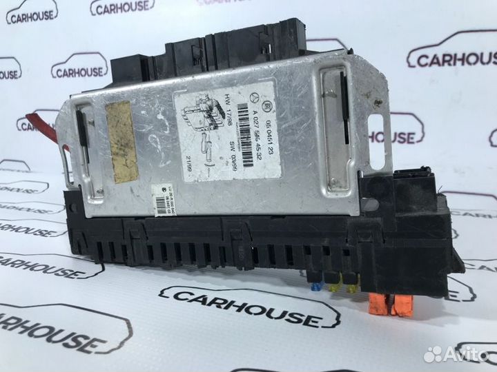 Блок предохранителей Mercedes Benz W220