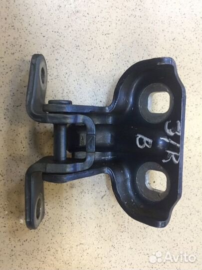 Петля двери задняя правая Opel Astra J A16XER 2014