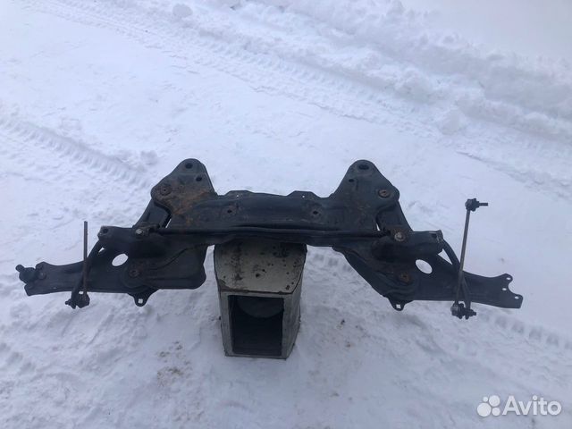 Передний подрамник на Citroen C3