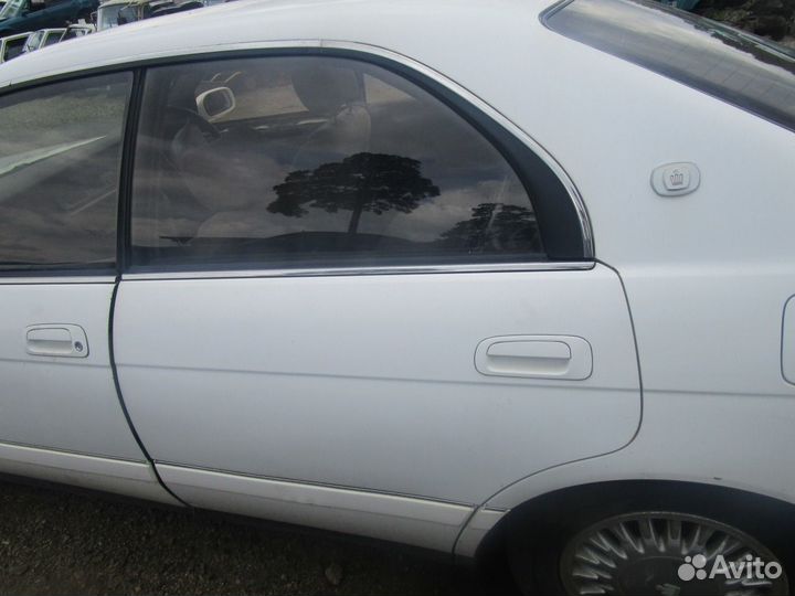 Дверь задняя левая Toyota Crown