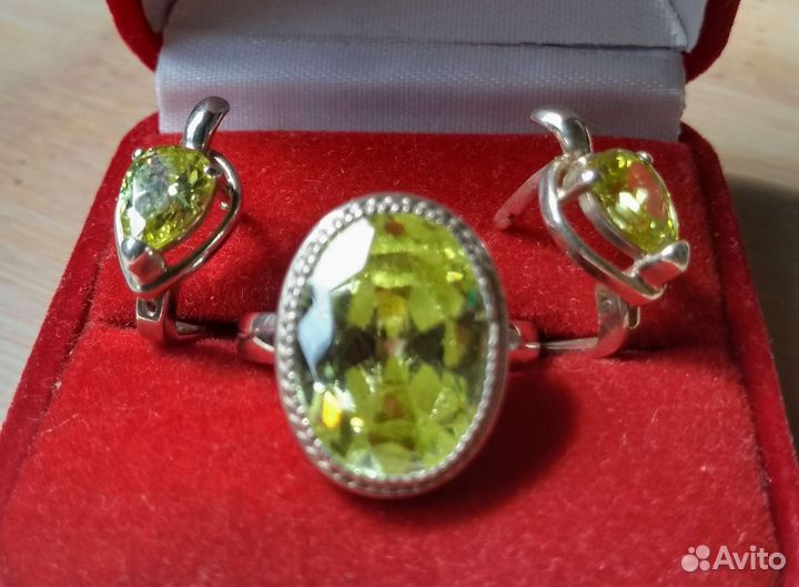 Серебряный гарнитур