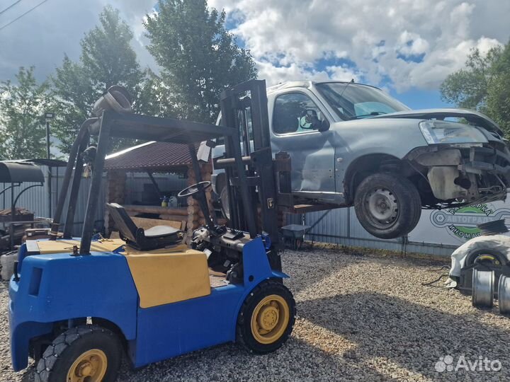 В разборе Peugeot Partner M59 1.4 KFW 75л.с. 2004г