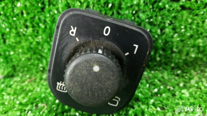 Джойстик регулировки зеркал Volkswagen Golf 5 1K09
