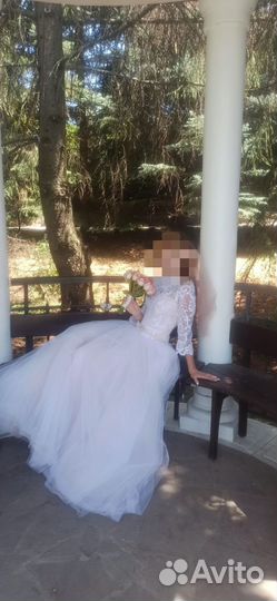 Свадебное платье 42 44 бу