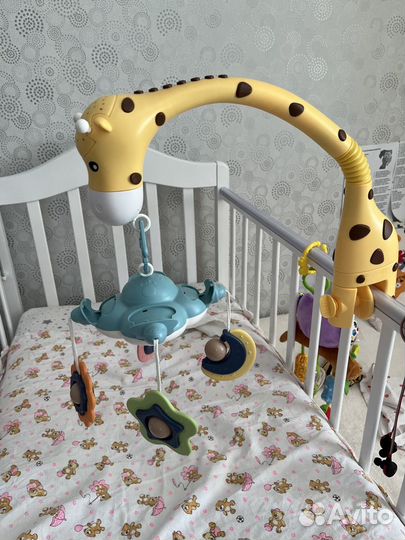 Детский мобиль с пультом и проектором