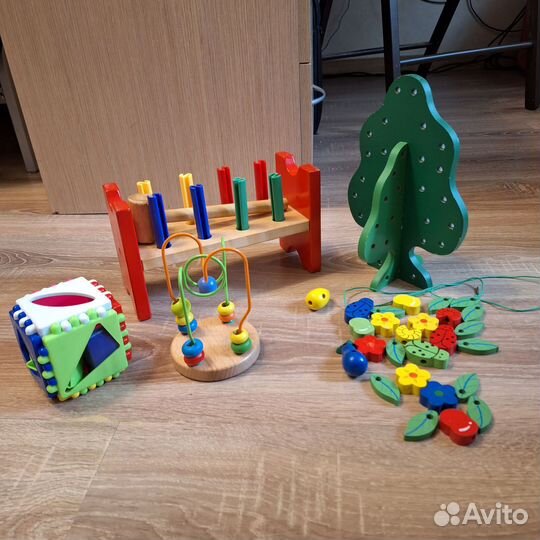 Развивающие игрушки