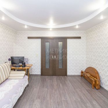 4-к. квартира, 78 м², 2/5 эт.