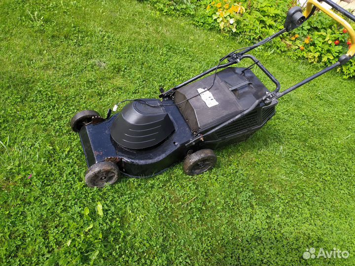 Газонокосилка электрическая на запчасти