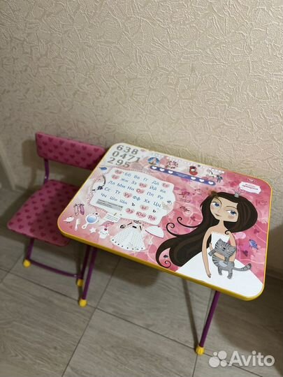Детский стол и стул