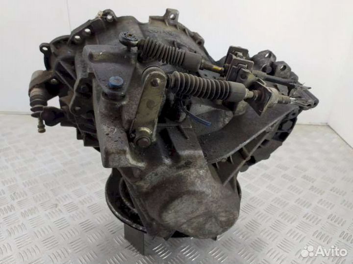 Кпп механическая (МКПП) 5-ступенчатая 1023706 Volv