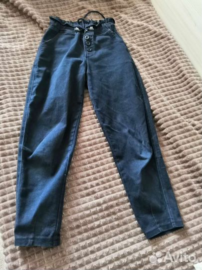 Комплект одежды (джинсы мом и свитер) для школы