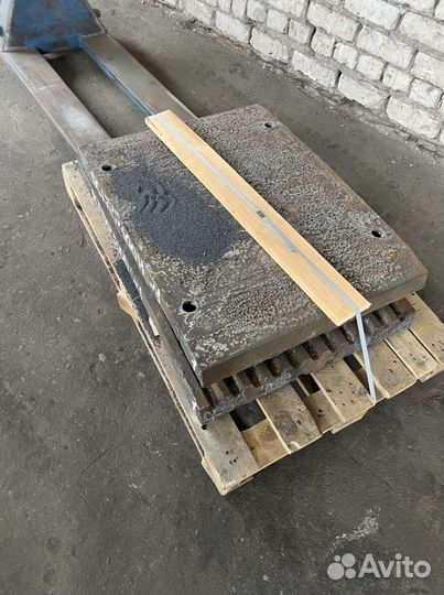 Плиты дробящие Resta 7x5 PEH/0120 DCJ 710*500